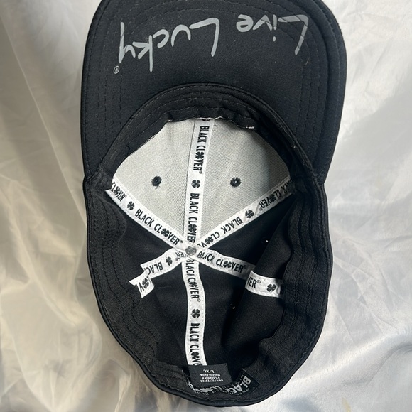 Black Clover Embroidered Cap - Picture 5 of 6